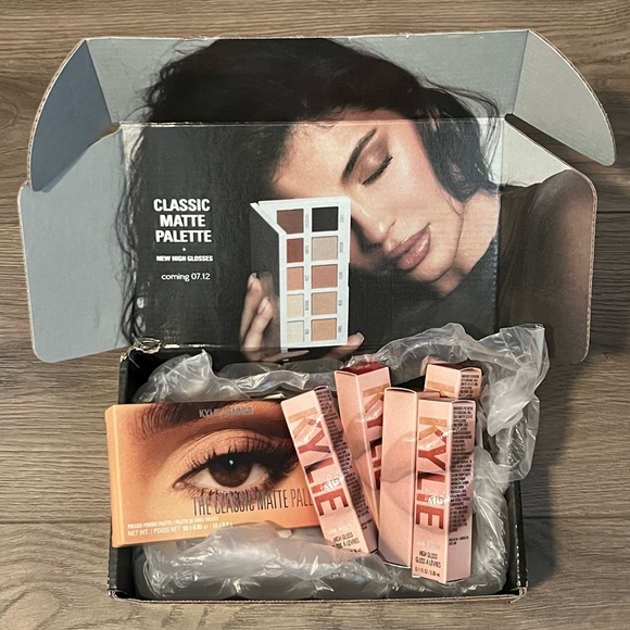 Kylie Cosmetics Classic Matte Palette & High Gloss PR Box